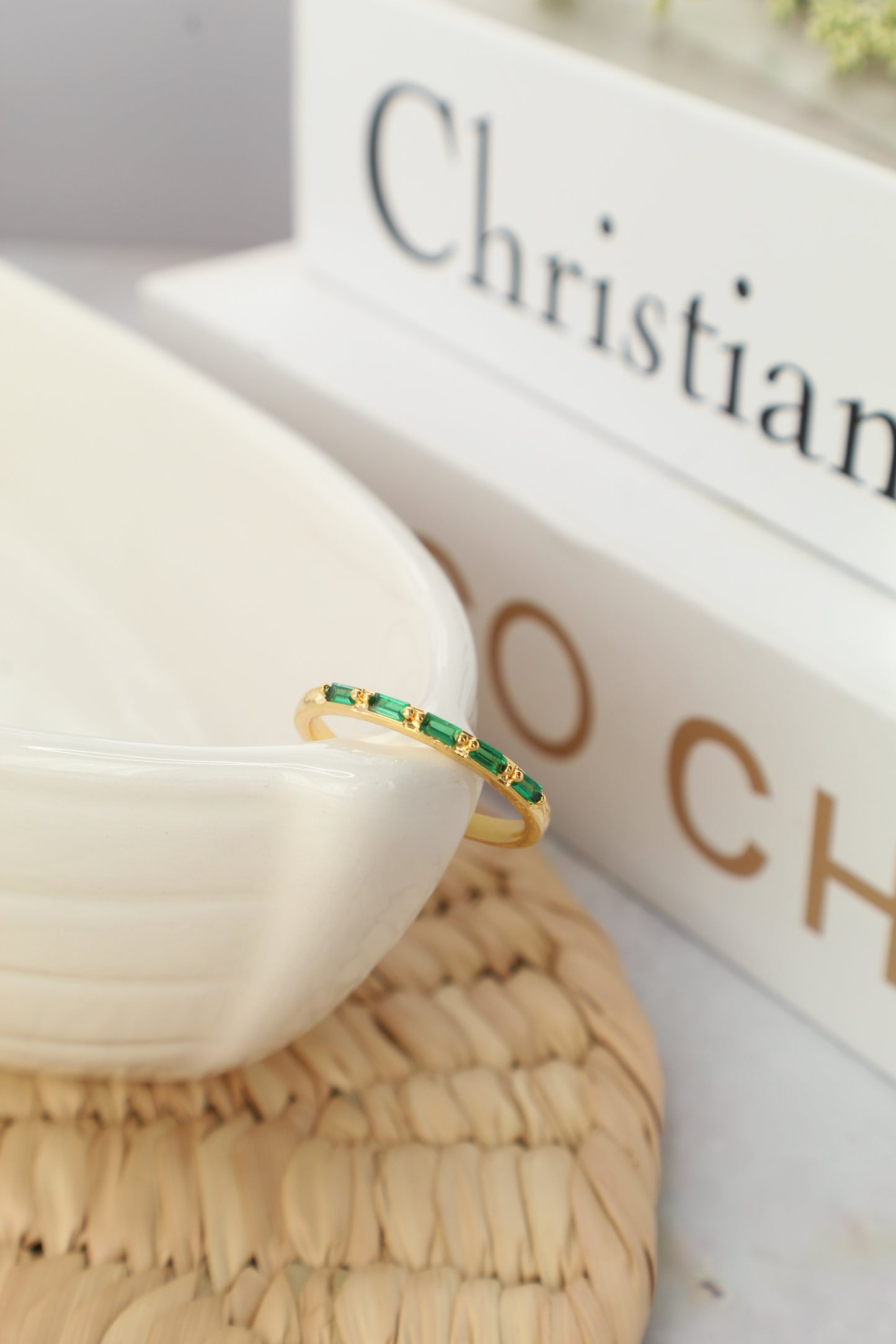 Anillos de piedra minimalistas