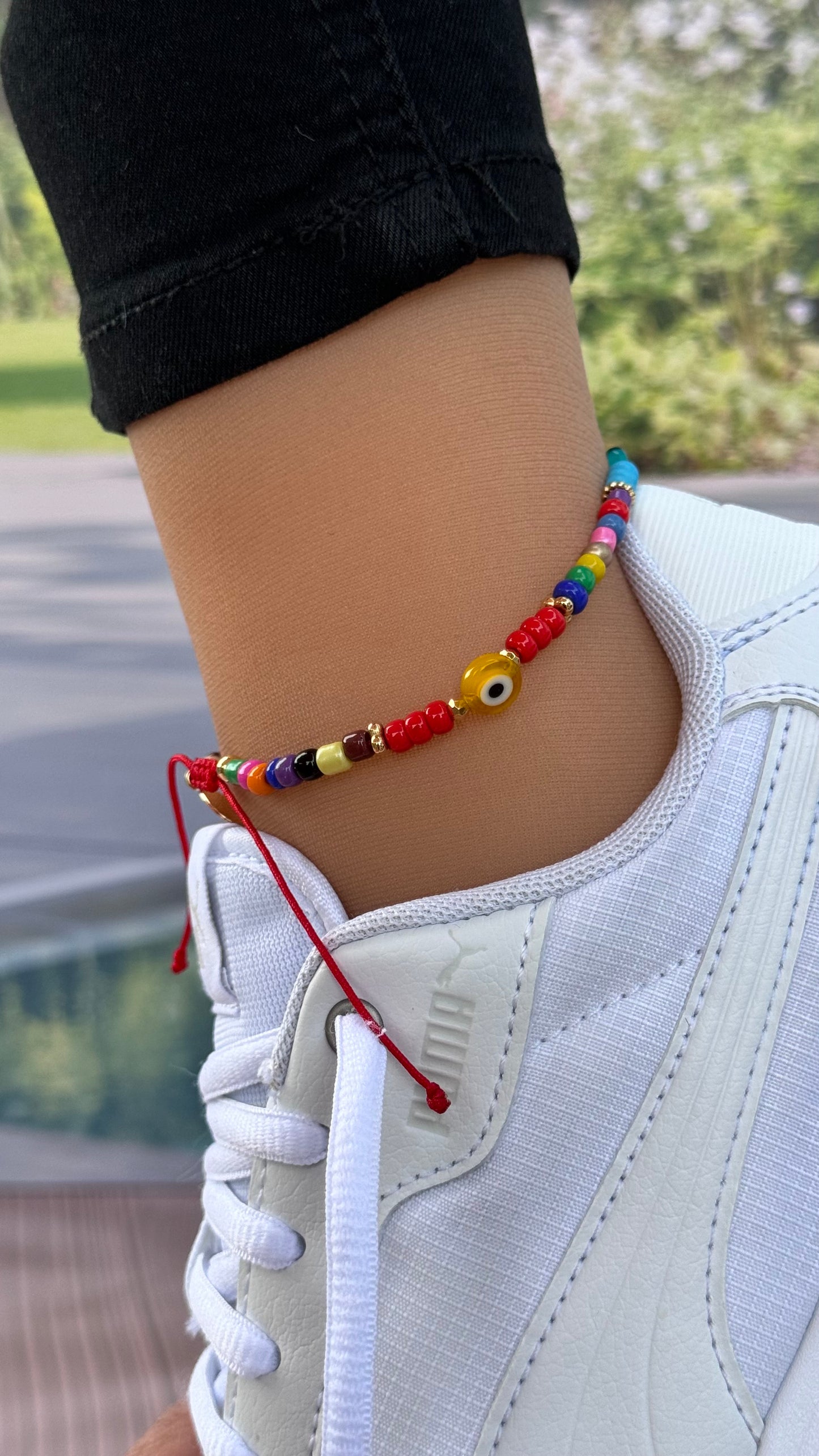 Tobillera ajustable con diseño de mal de ojo