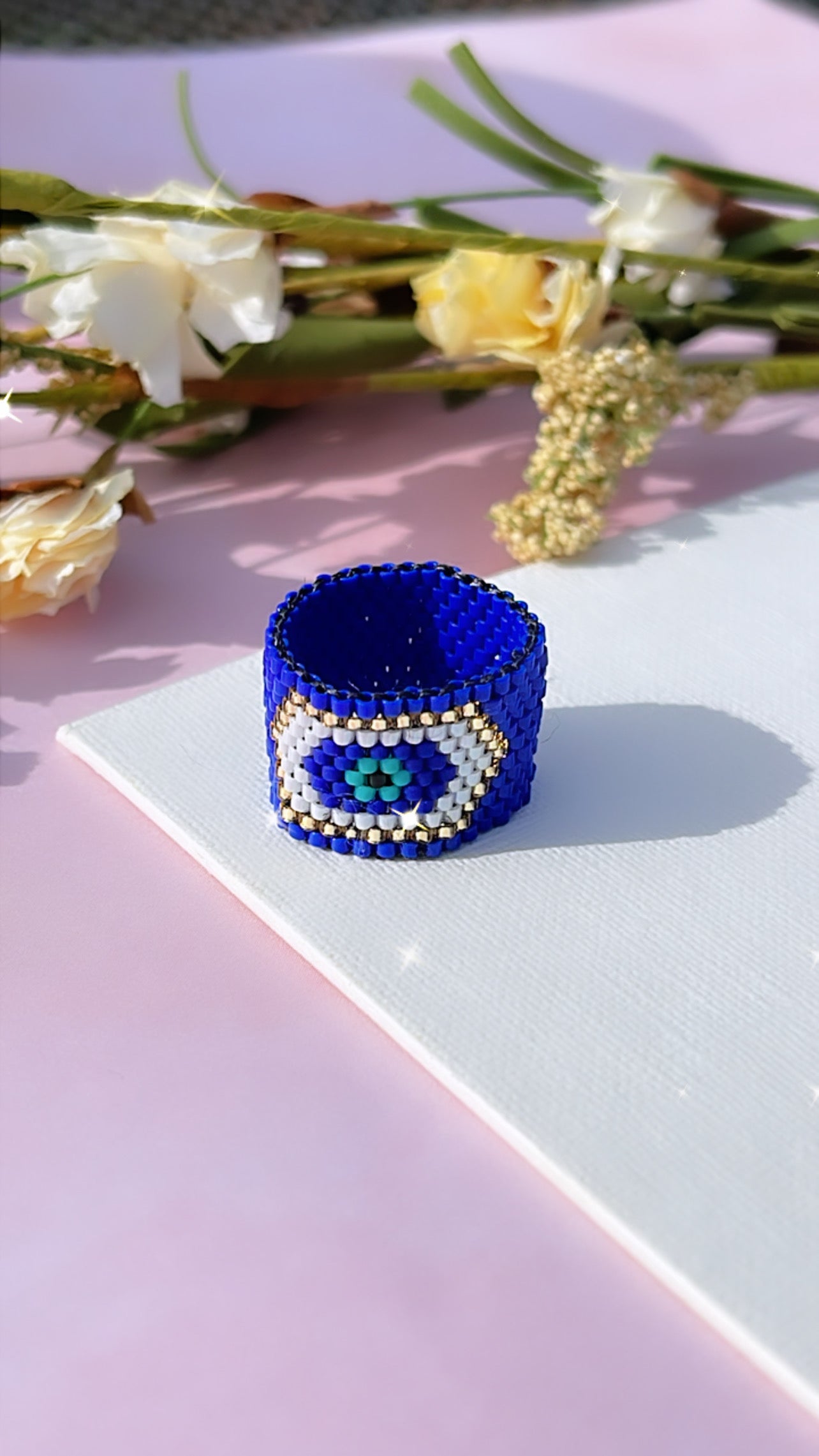 Anillo de mal de ojo azul (línea de ojos)