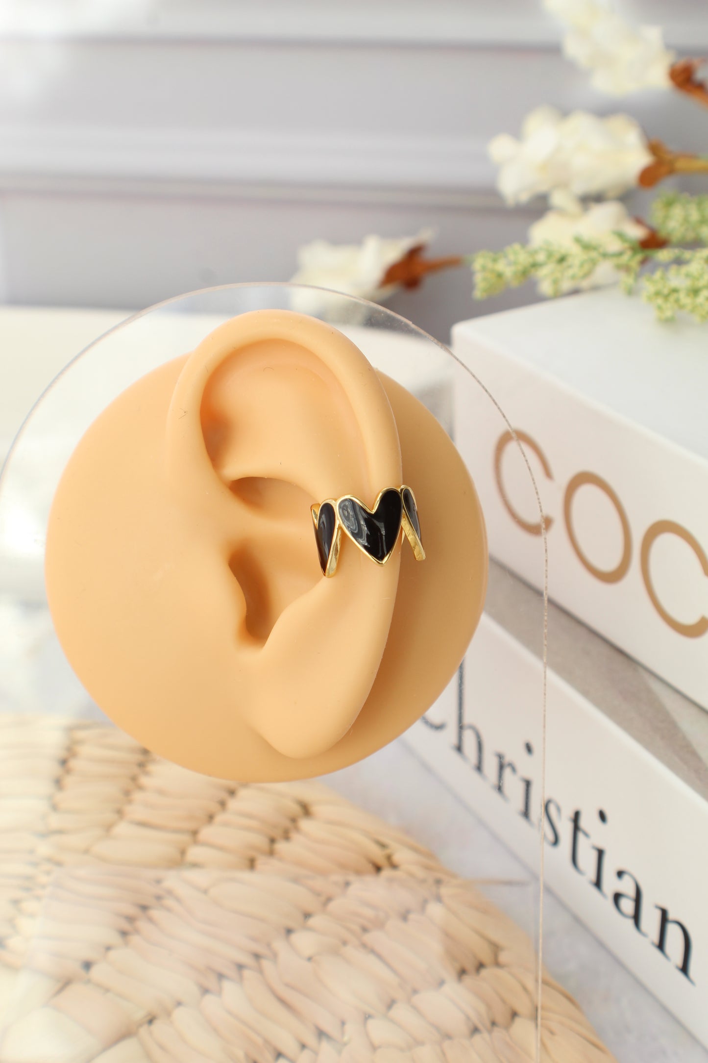 Pendiente de oreja con forma de corazón