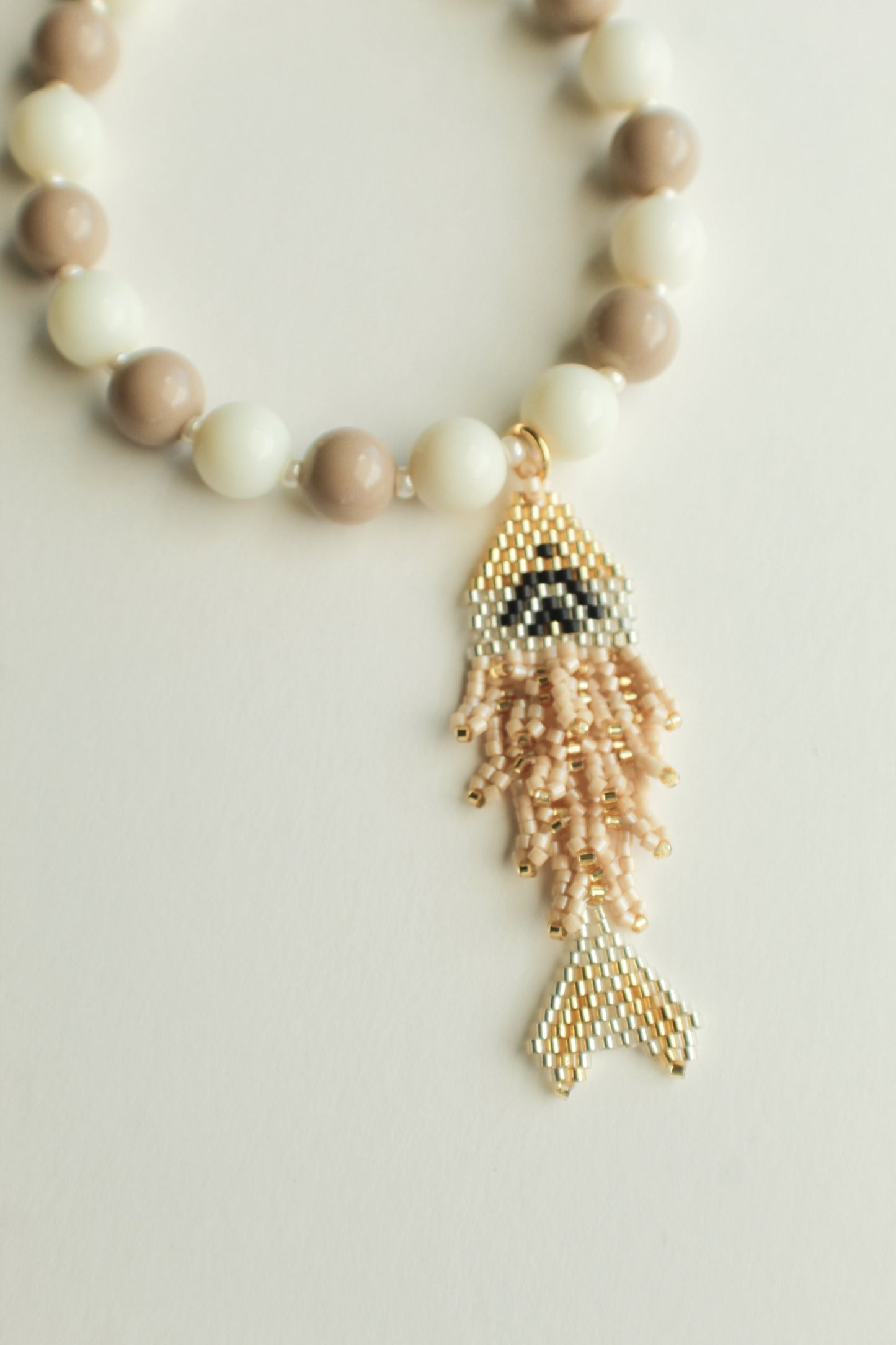 Collar Marino con Colgante de Pez Artesanal
