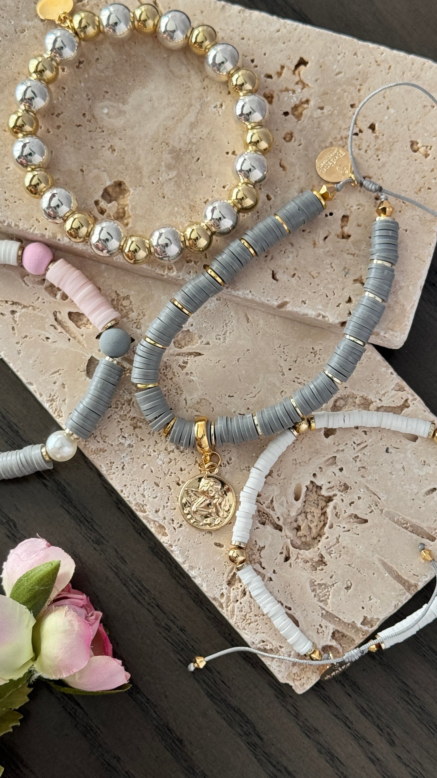 Pulsera de oro y plata