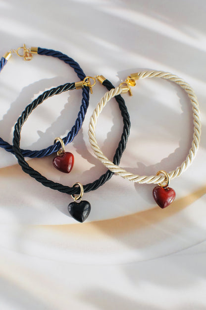 Collar Corazón de Seda