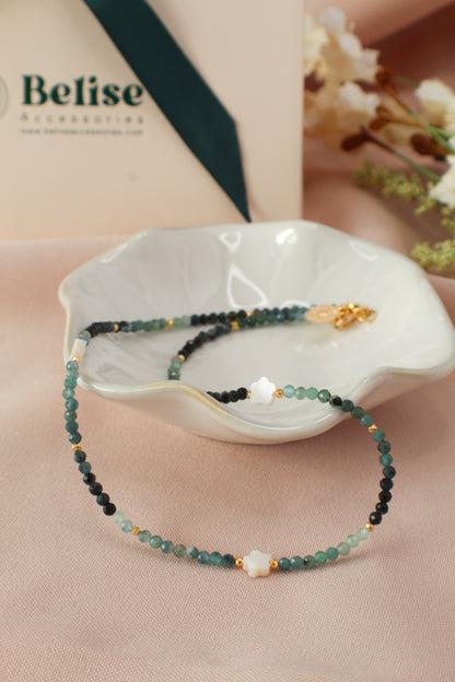 Collar de piedra apatita