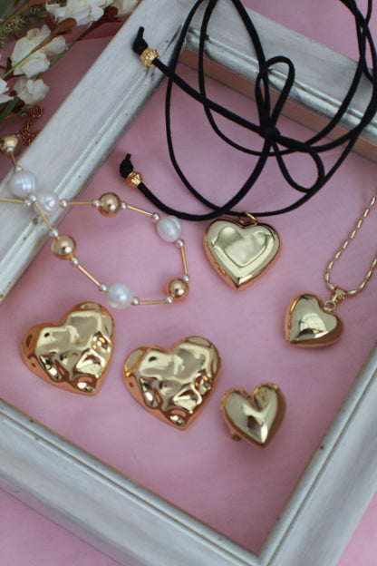 Collar de corazón personalizable en cuero