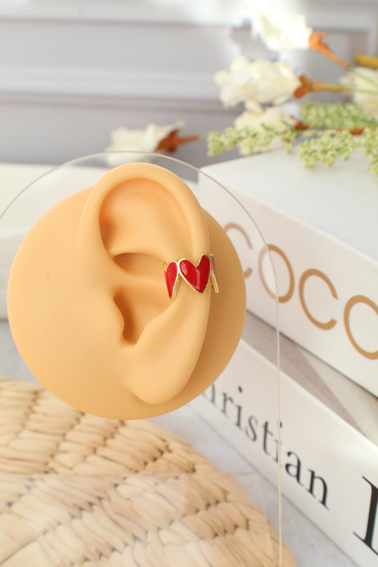 Pendiente de oreja con forma de corazón
