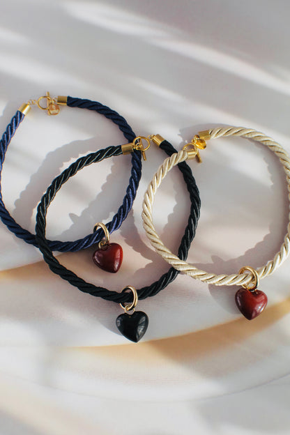 Collar Corazón de Seda