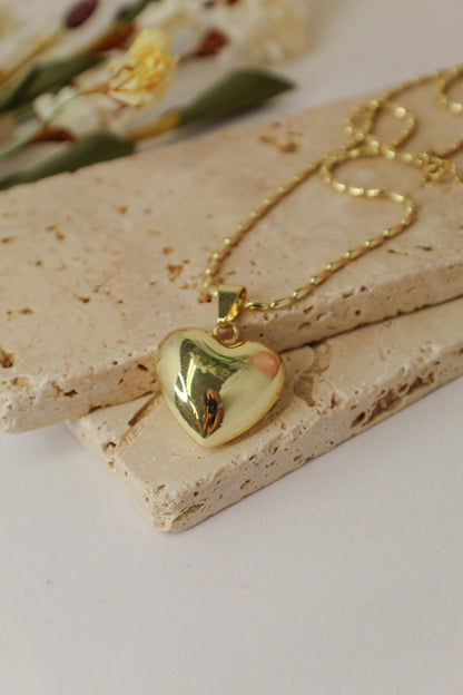 Collar con dije de corazón inspirado en ti