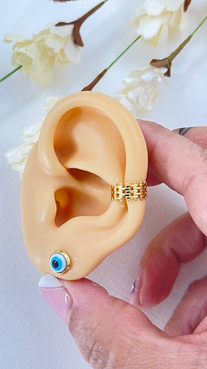Puño para la oreja Enid
