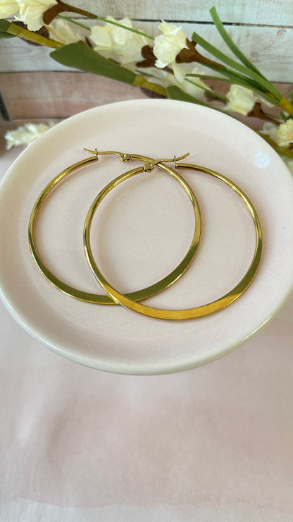 Laura Hoops