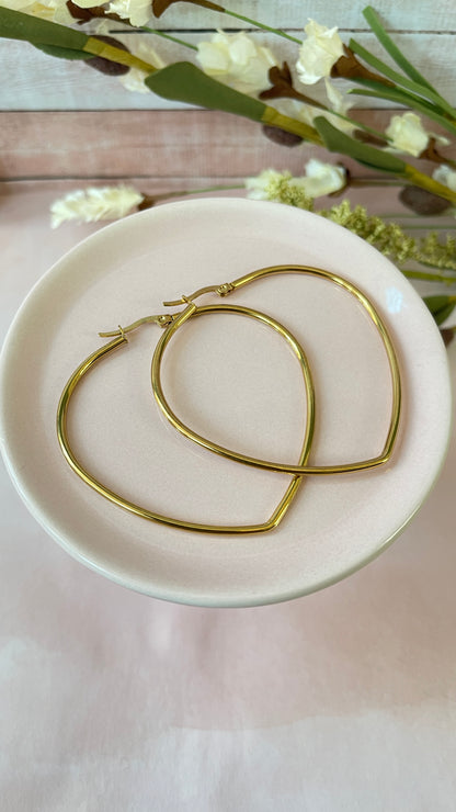 Laura Hoops
