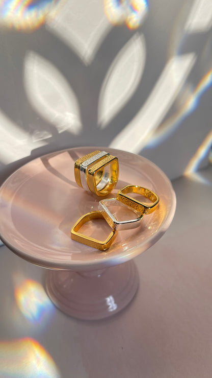 Anillo irónico