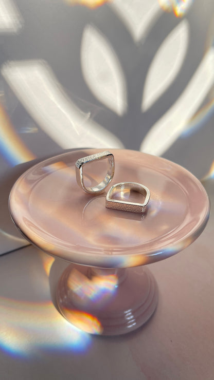 Anillo irónico